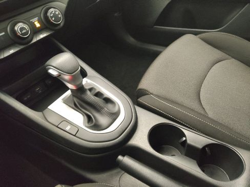 Used 2024 Kia Forte LXS image 26