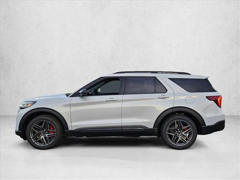 New 2026 Ford Explorer ST-Line w/ ST-Line Street Pack image 5