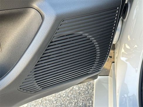 Used 2025 Toyota Prius LE image 22