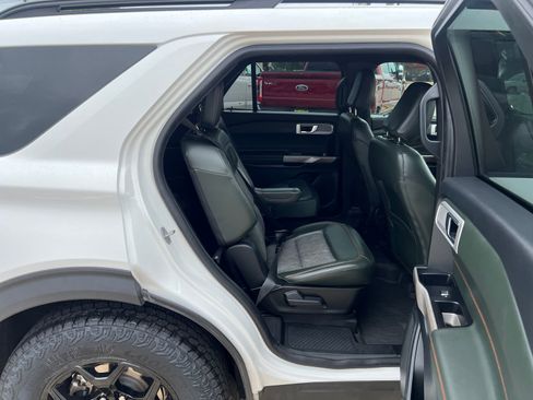 Used 2022 Ford Explorer Timberline w/ Timberline Technology Package AWD/4WD image 11