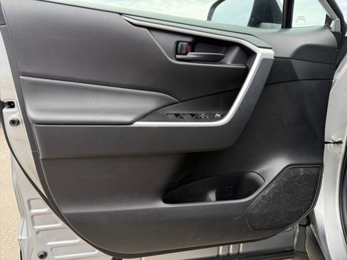 Certified 2025 Toyota RAV4 LE image 32