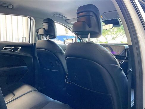 Used 2023 Kia Sportage EX FWD image 19