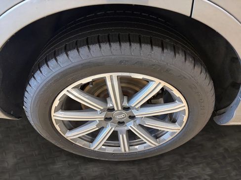 Used 2018 Audi Q7 3.0T Premium Plus AWD/4WD image 43