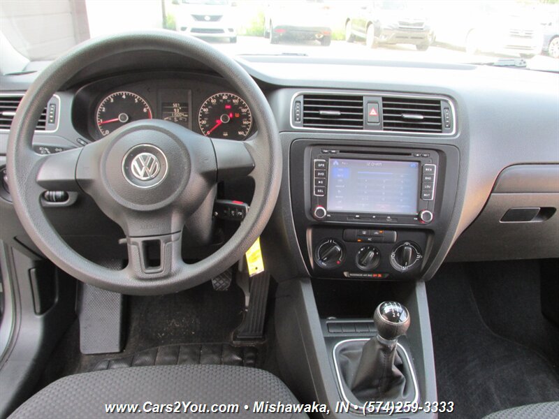 Used 2011 Volkswagen Jetta Sedan FWD image 15
