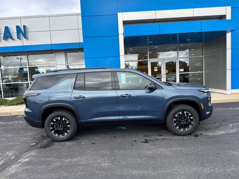 New 2026 Chevrolet Traverse Z71 w/ Driver Confidence Package image 3