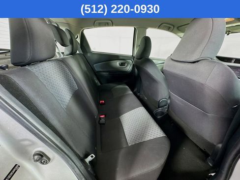 Used 2016 Toyota Yaris L image 31