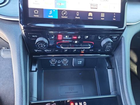 Used 2024 Jeep Grand Cherokee Limited 4xe w/ Luxury Tech Group II image 12