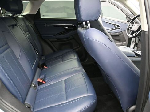 Used 2021 Land Rover Range Rover Evoque SE image 18