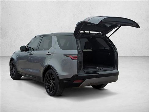 Used 2021 Land Rover Discovery S R-Dynamic image 8