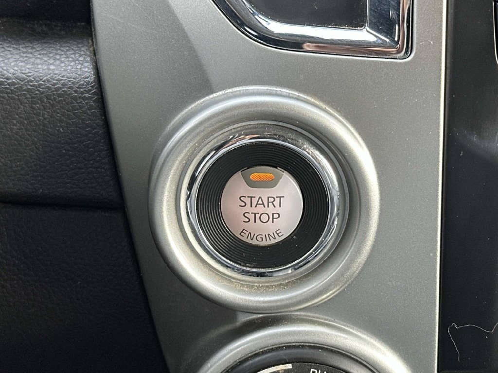 Used 2019 Nissan Titan PRO-4X w/ Pro-4x Convenience Package AWD/4WD image 34