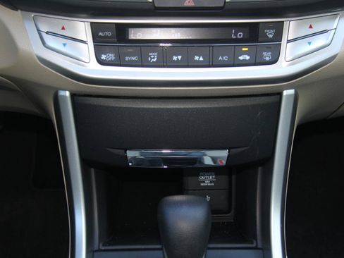 Used 2015 Honda Accord LX image 16