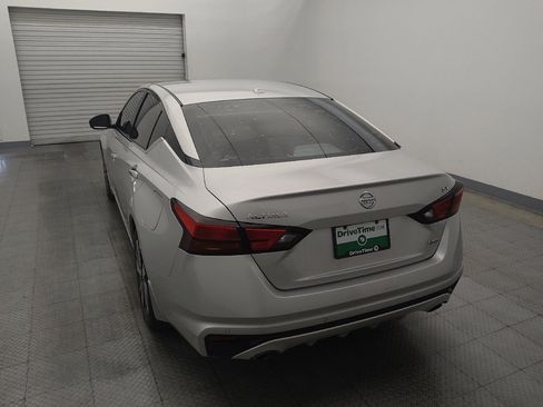 Used 2020 Nissan Altima 2.5 SV AWD/4WD image 6