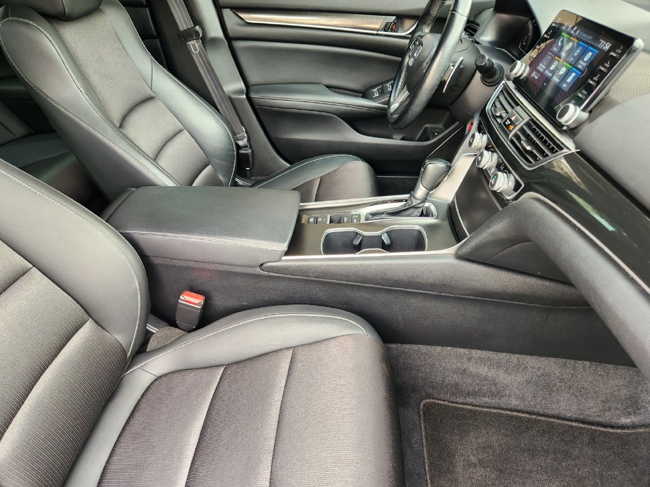 Used 2022 Honda Accord Sport image 13