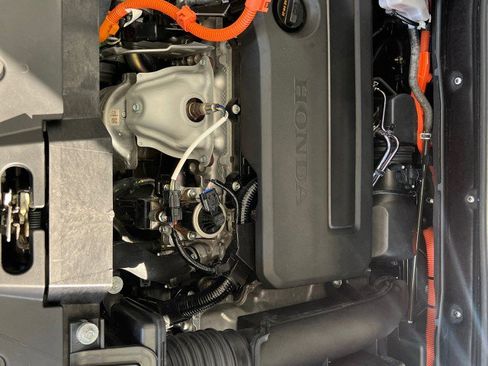 Used 2024 Honda CR-V Sport Touring image 7