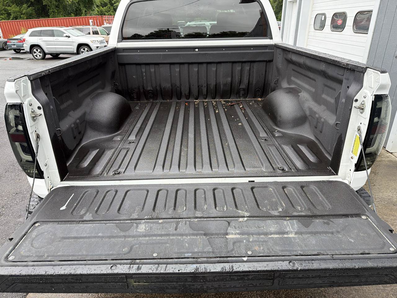 Used 2018 Toyota Tundra SR5 w/ TRD Off Road Package AWD/4WD image 22
