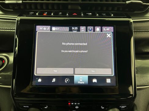 Used 2022 Jeep Grand Cherokee L Laredo AWD/4WD image 7