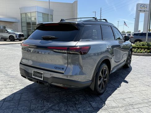 Certified 2026 INFINITI QX60 Autograph w/ Dark Cargo Package image 7