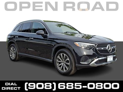 Used 2026 Mercedes-Benz GLC 300 4MATIC image 1