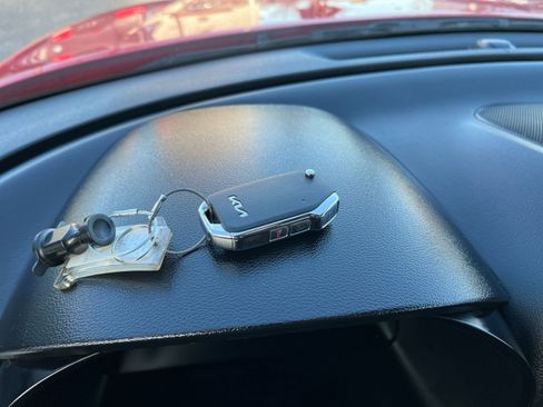 Used 2025 Kia Soul LX w/ LX Technology Package image 21