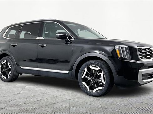 Certified 2024 Kia Telluride S w/ S Sunroof Package image 3