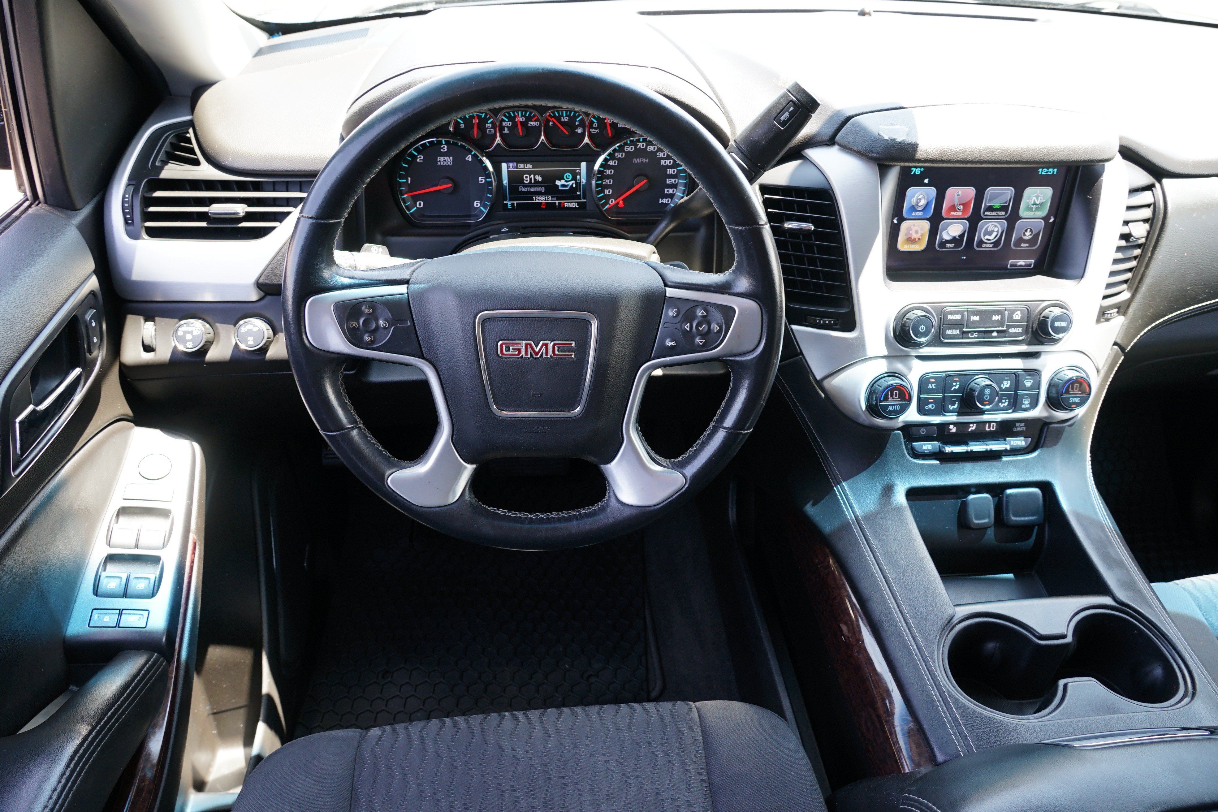 Used 2019 GMC Yukon XL SLE w/ SLE Value Package AWD/4WD image 23