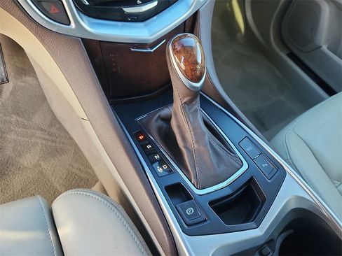 Used 2015 Cadillac SRX Luxury w/ Trailering Package image 25