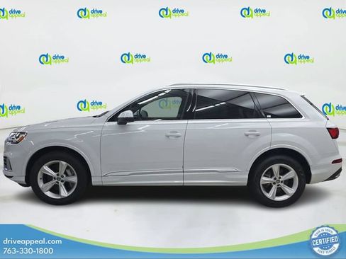 Used 2020 Audi Q7 2.0T Premium w/ Cold Weather Package AWD/4WD image 9