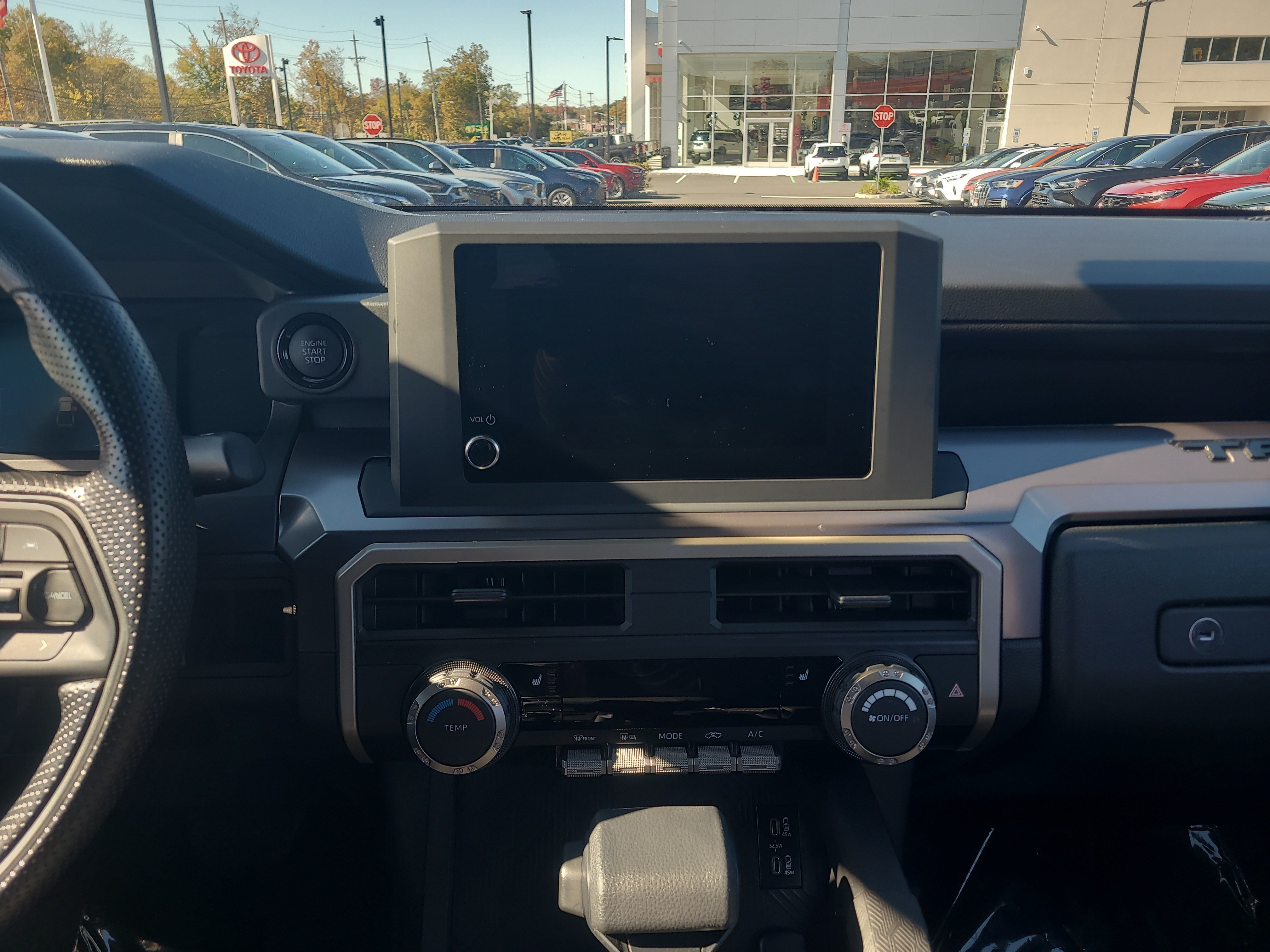Certified 2026 Toyota Tacoma SR5 AWD/4WD image 19