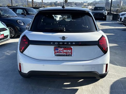 New 2026 MINI Cooper S image 4