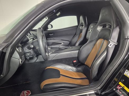 Used 2014 SRT Viper GTS w/ GTS Laguna Interior Package RWD image 11
