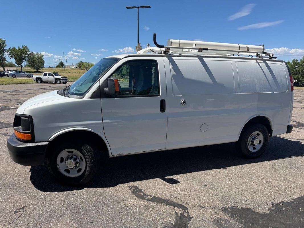 Used 2013 Chevrolet Express 2500 RWD image 3