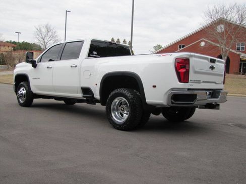 Used 2022 Chevrolet Silverado 3500 LTZ w/ LTZ Convenience Package image 7