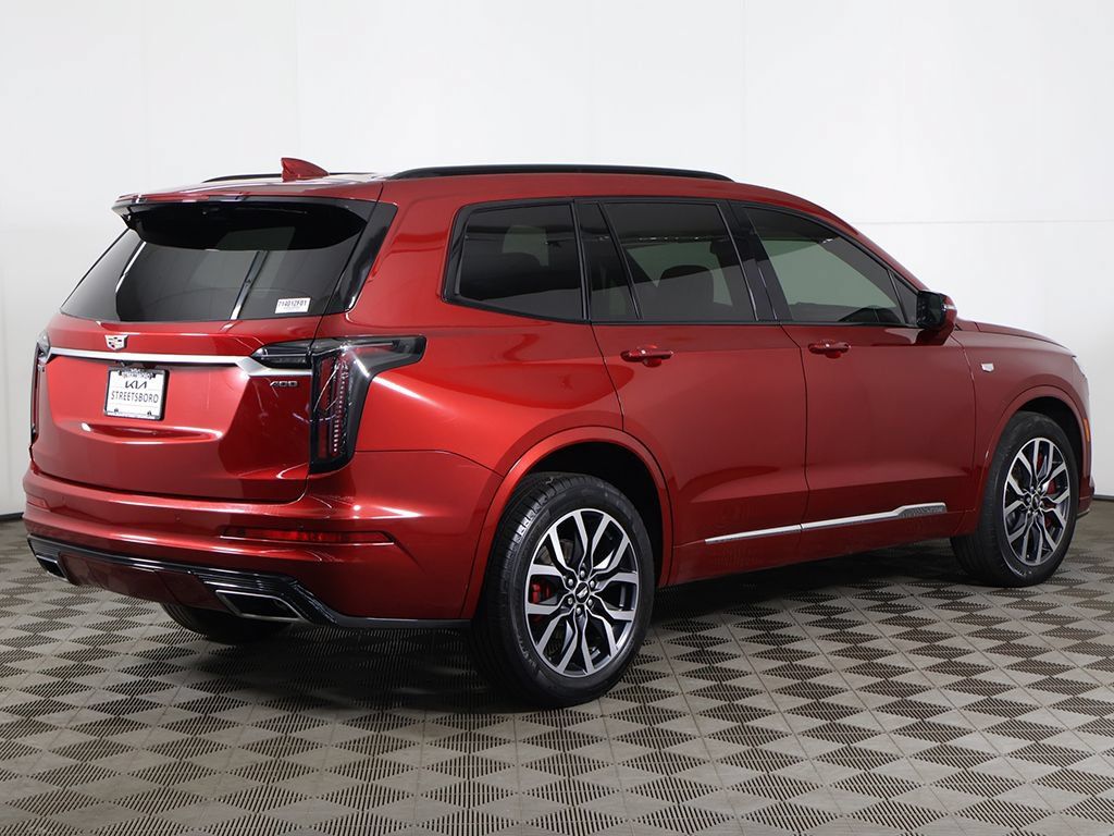 Used 2024 Cadillac XT6 Sport w/ LPO, Floor Liner Package AWD/4WD image 15