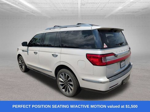 Used 2018 Lincoln Navigator Select w/ Technology Package RWD image 7