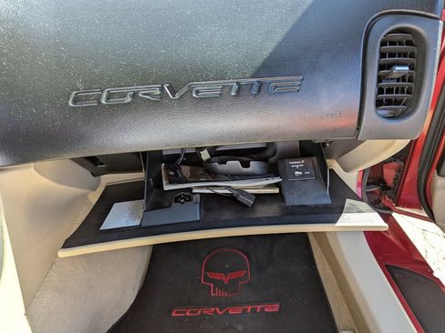 Used 2005 Chevrolet Corvette Coupe w/ Preferred Equipment Group RWD image 34