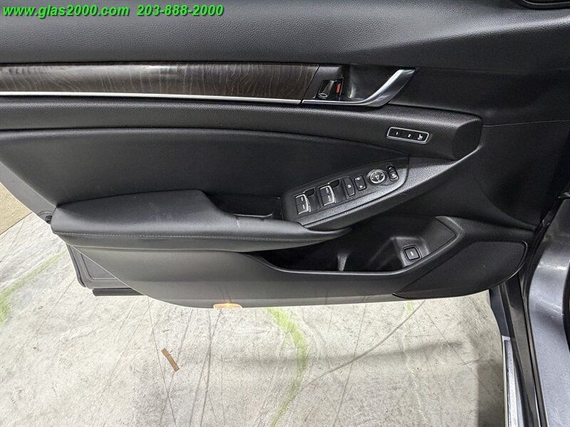 Used 2022 Honda Accord EX-L image 21
