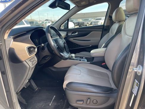 Used 2019 Hyundai Santa Fe Limited image 18
