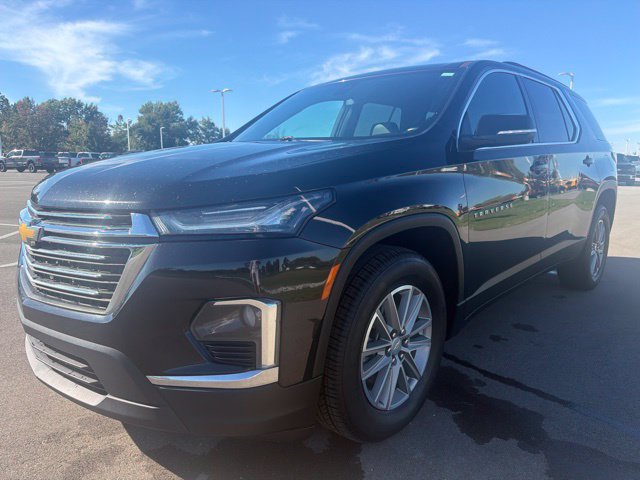 Used 2022 Chevrolet Traverse LT w/ LPO, Cargo Package AWD/4WD image 2