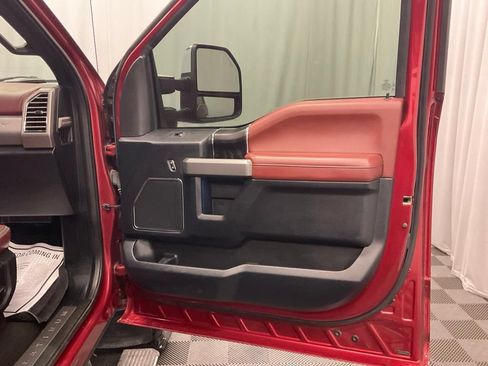 Used 2018 Ford F250 Platinum w/ Platinum Ultimate Package AWD/4WD image 27