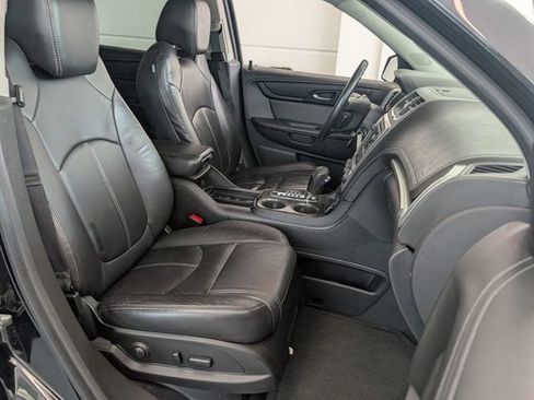 Used 2016 GMC Acadia SLT image 15