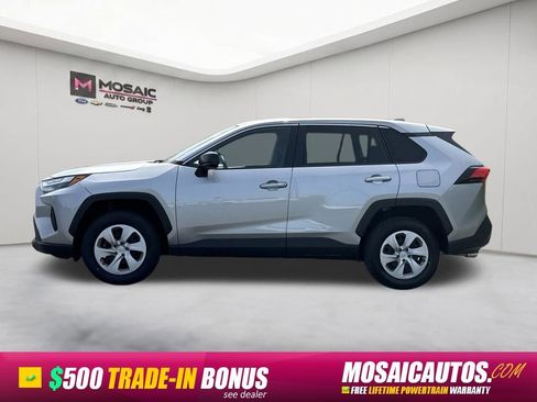 Used 2024 Toyota RAV4 LE AWD/4WD image 4