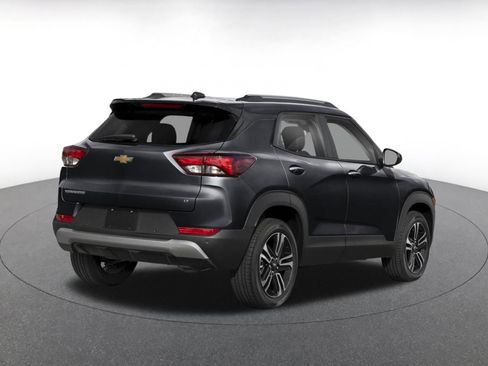 Used 2025 Chevrolet TrailBlazer LT w/ Driver Confidence Package AWD/4WD image 2
