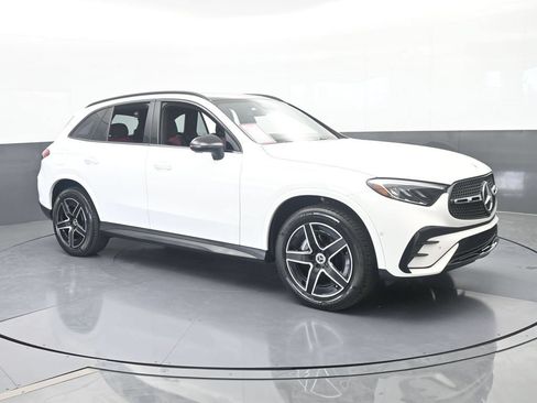 Used 2025 Mercedes-Benz GLC 300 image 8