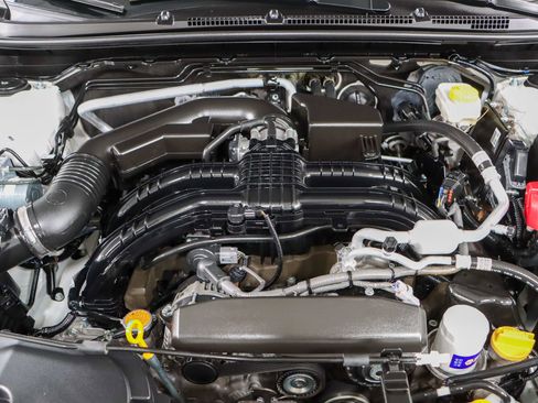 Used 2024 Subaru Crosstrek 2.0i Premium image 30