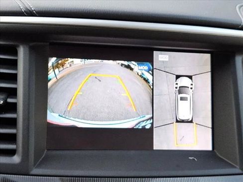 Used 2019 INFINITI QX60 Luxe w/ Essential Package FWD image 12