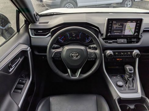 Used 2020 Toyota RAV4 XSE image 18