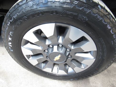 Used 2022 Chevrolet Silverado 2500 Custom w/ Gooseneck/5TH Wheel Package AWD/4WD image 16