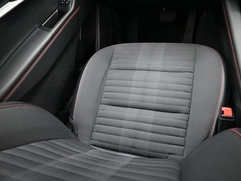 Used 2025 Ford Explorer ST-Line w/ ST-Line Street Pack AWD/4WD image 14