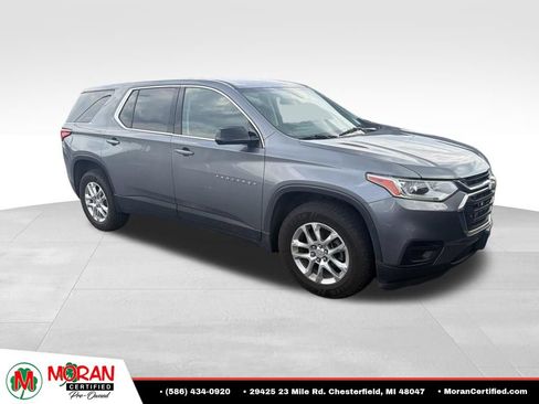 Used 2019 Chevrolet Traverse LS AWD/4WD image 2