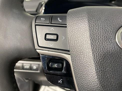 Used 2025 Toyota Camry XSE FWD image 15